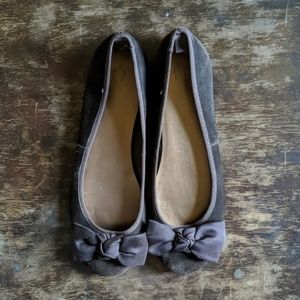 Gap flats with bow
